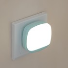 Ночник c датчиком света "Ласи" LED лазурный 6х6,5х6 см - Фото 4