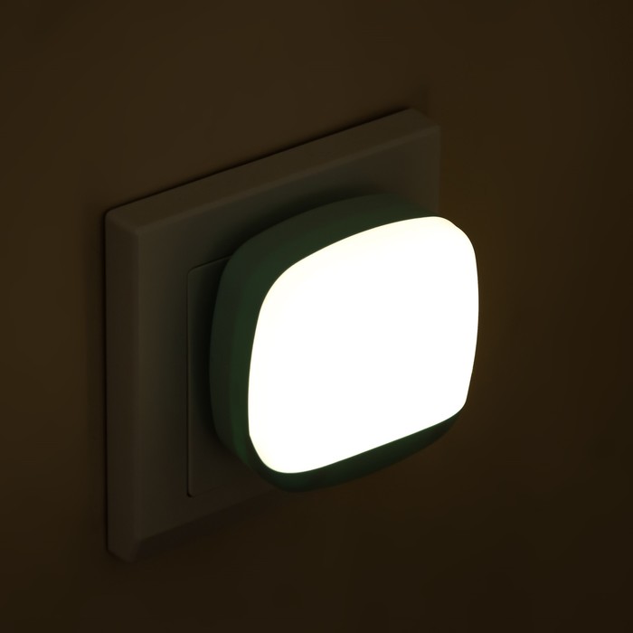 Ночник c датчиком света "Ласи" LED лазурный 6х6,5х6 см