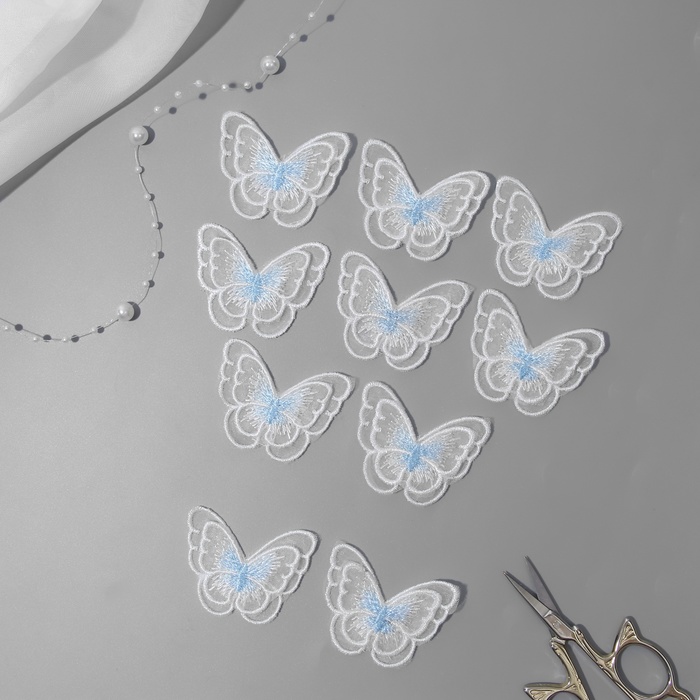 Вязаные элементы «Бабочки двойные», 5 × 4 см, 10 шт, цвет голубой/белый