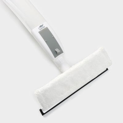 Щётка для окон с распылителем Raccoon, алюминиевая ручка, длина 116 см, водосгон 25 см, насадка из микрофибры 25×6 см