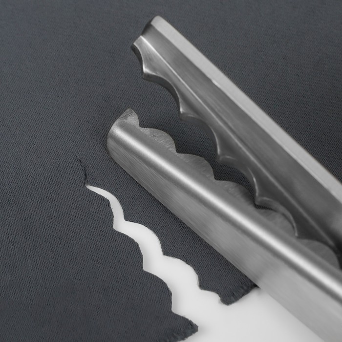 Ножницы «Волна», 9", 23 см, шаг - 10 мм, цвет чёрный