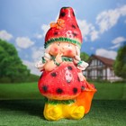 Садовая фигура "Девочка - клубничка" большая 24х33х60см - Фото 4