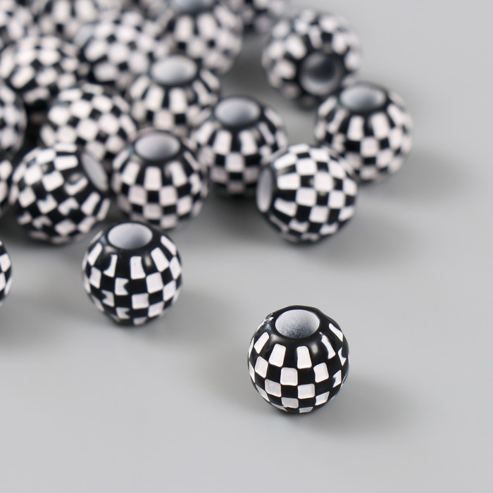 Бусины для творчества пластик "Шахматный шарик" d=1,1 см набор 20 гр - Фото 1