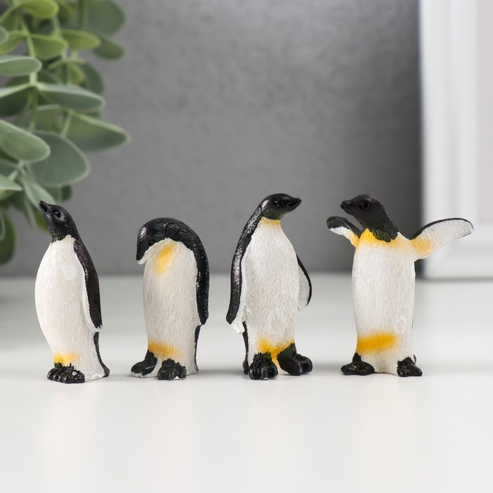 Сувенир полистоун "Императорский пингвин" МИКС 1,8х2,7х4,5 см - Фото 1