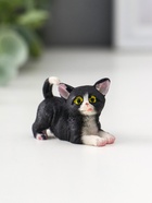 Фигурка полистоун «Чёрно-белый котёнок», 2.2×3×4.4 см, МИКС - Фото 3