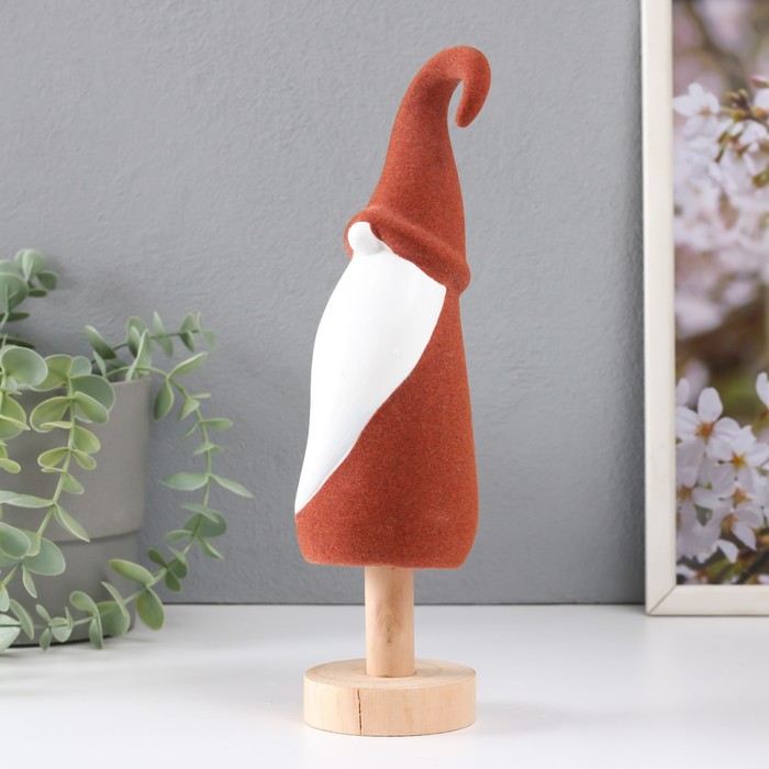 Сувенир керамика "Дед Мороз в красном кафтане и колпаке" 7,7х7,2х26,6 см