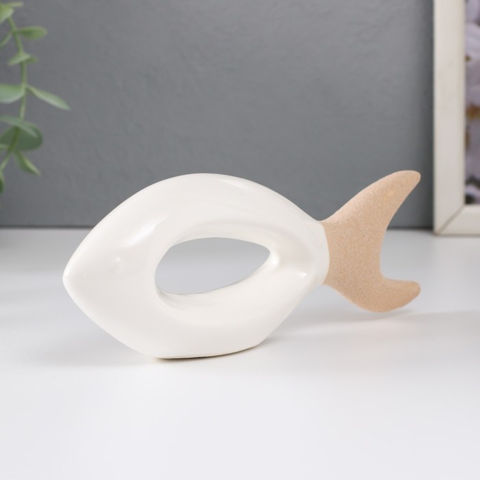 Сувенир керамика "Рыбка" песочно-белая 17х3,8х5,8 см