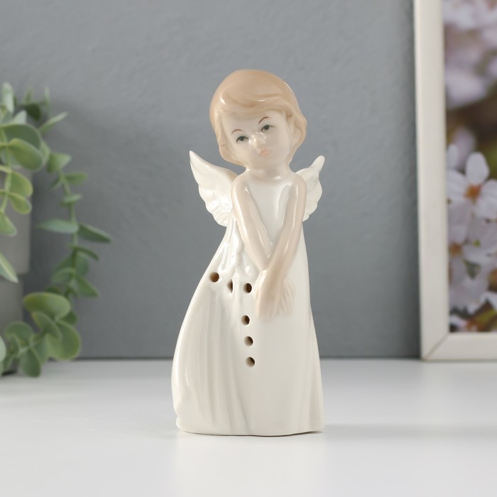 Сувенир керамика свет "Девочка-ангел скромница" 6х6,5х13,5 см - Фото 1