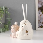 Фигурка светящаяся с аромадиффузором для эфирных масел «Малыш-ангелок в короне», керамика, 6.5×11×8 см - Фото 3