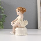 Фигурка керамика «Малышка-балерина в жёлтом платье, на пуфике», 5.8×5.7×10 см - Фото 2