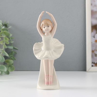 Сувенир керамика "Маленькая балерина в белой пачке" 6,5х5,5х16 см
