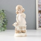 Сувенир керамика "Девочка в белом платьице с мягким медведем" 6,5х7,5х16,5 см - фото 3457278