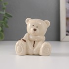 Сувенир керамика "Медвежонок стесняшка в шарфике, сидит" 6,5х5х6,5 см - фото 3464699