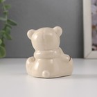 Сувенир керамика "Медвежонок стесняшка в шарфике, сидит" 6,5х5х6,5 см - Фото 3