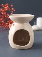 Аромалампа для эфирных масел «Розовые розы с листиками», керамика, бежевая, 7.5×7.5×9 см - Фото 4