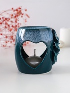 Аромалампа для эфирных масел «Сердце с листиками», керамика, бело-синяя, 8.5×7.5×9 см - Фото 5