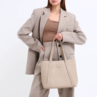 Сумка женская тоут на молнии, цвет бежевый - фото 807396376 Сумка женская тоут на молнии, цвет бежевый - фото 807396376