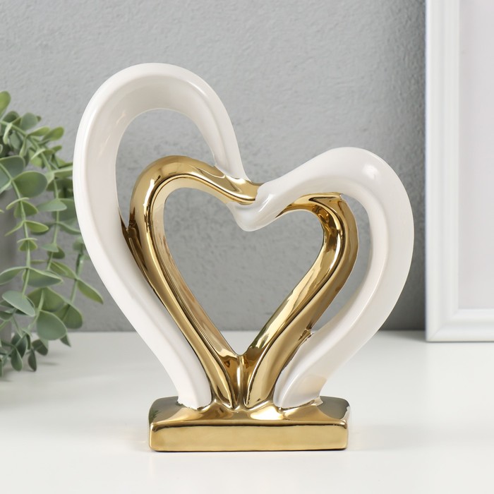 Сувенир керамика "Сплетённые сердца" белый с золотом 5,5х17,5х19,5 см - Фото 1