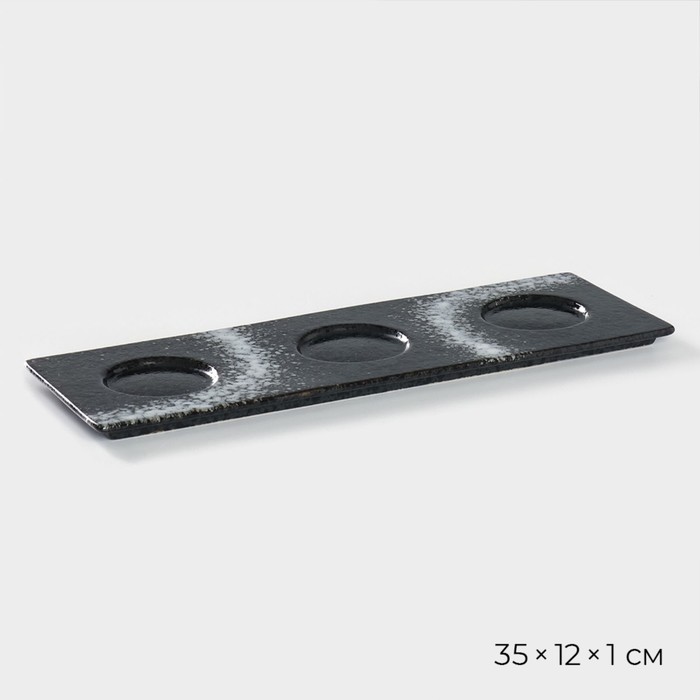 Набор фарфоровых соусников на фарфоровой подставке Magistro «Ночной дождь», 4 предмета: соусник 3 шт 100 мл, подставка 35×12×1 см, цвет чёрный - фото 1883096583