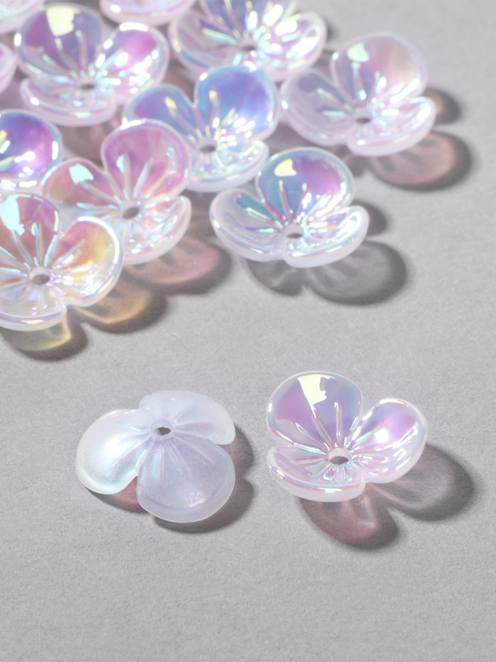 Бусины пластиковые «Цветы», 1.2×1.2×0.2 см, (набор 30 шт.), цвет радужный