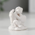 Сувенир полистоун "Белоснежный ангел сидит в обнимку с сердцем" 3,5х2,7х3,2 см - Фото 2