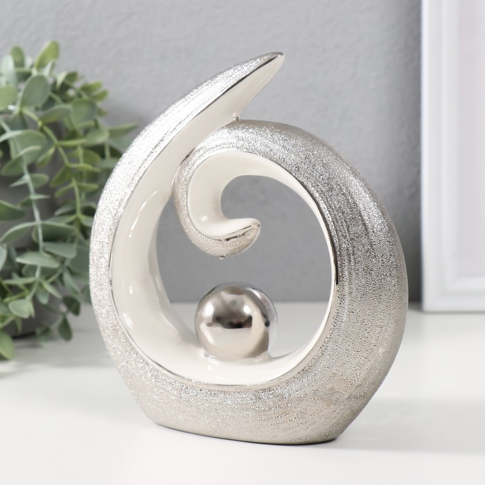 Сувенир керамика "Шарик в завитке" серебристо-белый 15,8х15,3х4,2 см