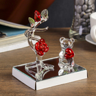 Сувенир стекло "Медвежонок с сердцем у розы" световой, 7х9,2х10 см - Фото 2