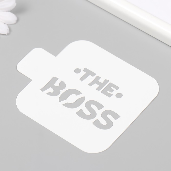 Трафарет "The Boss"9х9 см