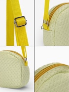 УЦЕНКА Сумка детская, на молнии, регулирующийся ремешок, 15×4.5×13, лимонная 10206397