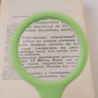 Лупа классическая, кратность 2, линза 60 мм, прорезиненная ручка
