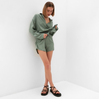 Костюм женский (рубашка, шорты) MINAKU: Casual Collection, оливковый, размер 40