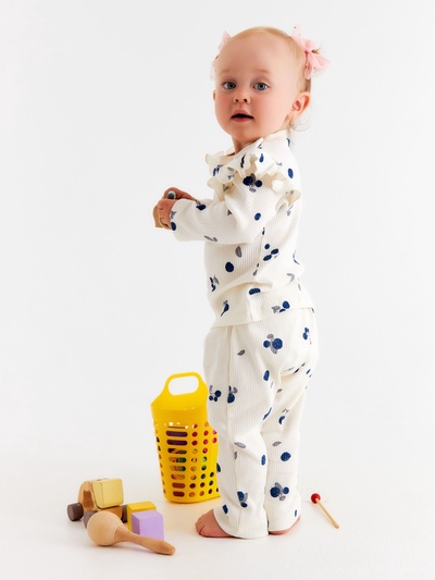 Костюм для девочки «Крошка Я» Blueberry, рост 86-92, молочный