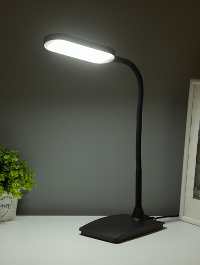Настольная лампа сенсорная «Люми» LED 5 Вт 6000К черный 10.5×28×35 см