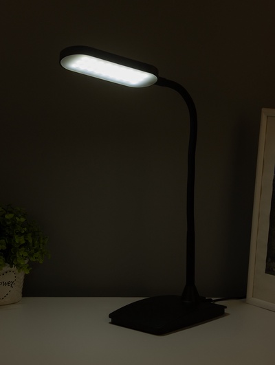 Настольная лампа сенсорная «Люми» LED 5 Вт 6000К черный 10.5×28×35 см