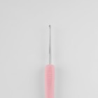 Крючок для вязания, двусторонний, с силиконовой ручкой, d = 0,5/1 мм, 13,5 см, цвет розовый - Фото 3