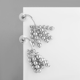 Серьги металл «Кисточки» с бусинами, цвет серебро