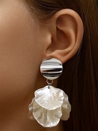 Серьги клипсы для ушей QF «Ветерок», белые в серебре - Фото 2