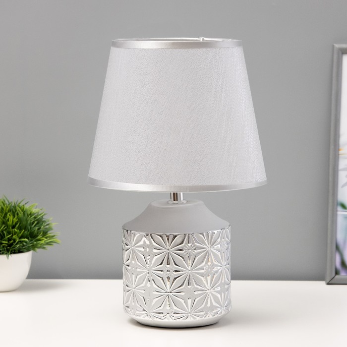 Настольная лампа RISALUX «Анрия», Е14, 40 Вт, серебро, 20×20×32 см - Фото 1