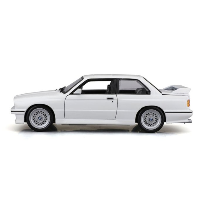 Машинка Bburago Bmw M3 (E30) 1988, Die-Cast, 1:24, цвет белый, с принтом - фото 1911059728