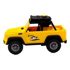 Машинка Funky Toys «Навстречу приключениям: внедорожник-скалолаз», со светом и звуком, 21 см, цвет жёлтый - Фото 2