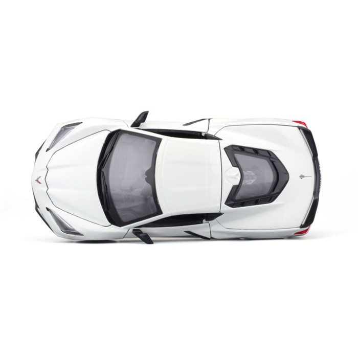 Машинка Maisto Die-Cast 2020 Chevrolet Corvette Stingray Coupe Z51, 1:24, цвет белый - фото 1909588214