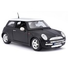 Машинка Maisto Die-Cast Mini Cooper, открывающиеся двери, 1:24, цвет чёрный с белой крышей - Фото 2
