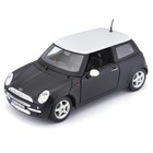 Машинка Maisto Die-Cast Mini Cooper, открывающиеся двери, 1:24, цвет чёрный с белой крышей - Фото 6