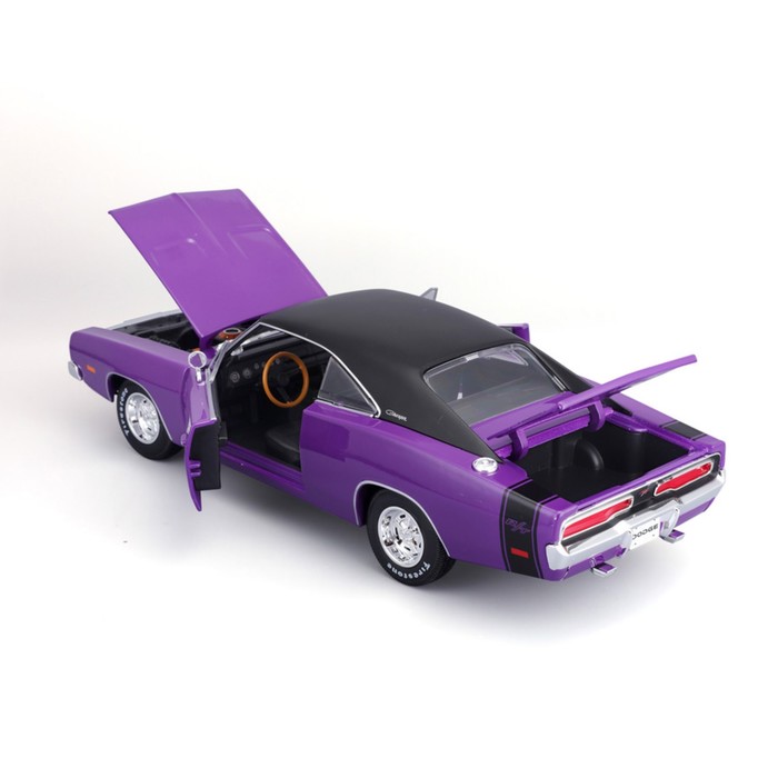 Машинка Maisto Die-Cast 1969 Dodge Charger R/T, открывающиеся двери, 1:18, цвет фиолетовый - фото 1909588272