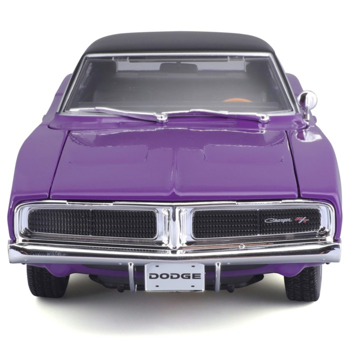 Машинка Maisto Die-Cast 1969 Dodge Charger R/T, открывающиеся двери, 1:18, цвет фиолетовый - фото 1909588273