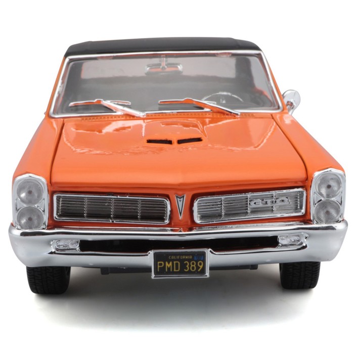 Машинка Maisto Die-Cast 1965 Pontiac GTO, открывающиеся двери, 1:18, цвет оранжевый - фото 1909588407