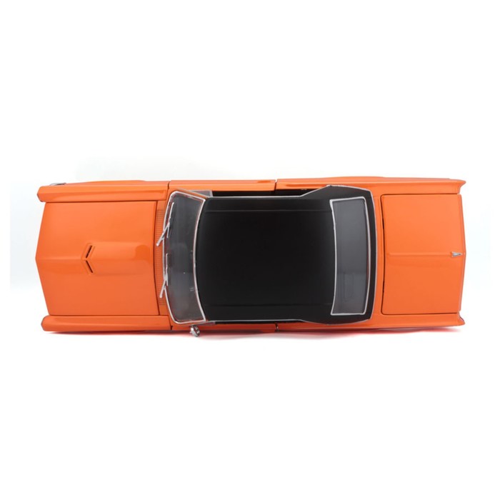 Машинка Maisto Die-Cast 1965 Pontiac GTO, открывающиеся двери, 1:18, цвет оранжевый - фото 1909588402