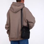 Сумка кросс-боди мужская на молнии, с ручкой, 3 наружных кармана, 18×8.5×22 см, чёрная - Фото 3