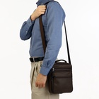 Сумка кросс-боди мужская на молнии, с ручкой, 3 наружных кармана, 19×8.5×25 см, коричневая - Фото 2