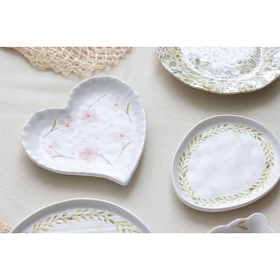 Тарелка керамическая «Летний день», 19×18 см, белая